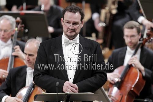 Kanadische Bariton Russell Braun gastiert in Begleitung des Orchester der New York Philharmonic unter der Leitung des amerikanischen Dirigenten Alan Gilbert in der Philharmonie Köln (© Thomas Brill)